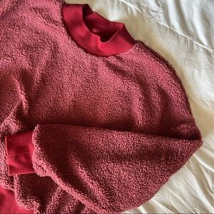 Cozy cropped fleece crew neck
